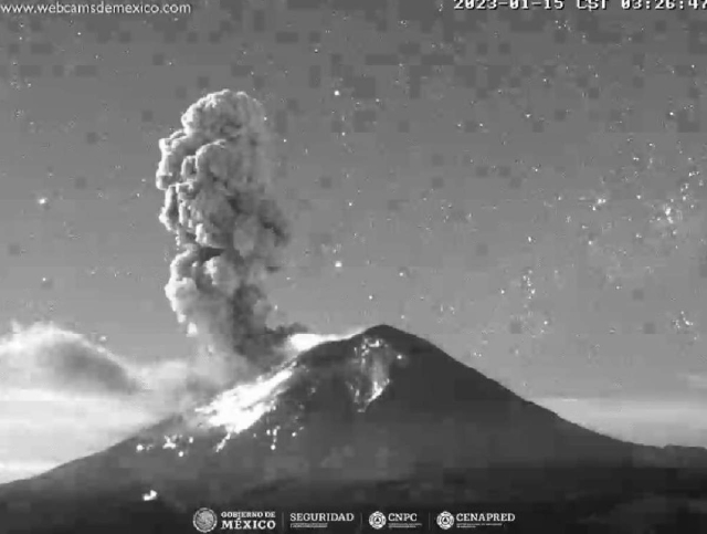 Ayer el volcán Popocatépetl registró el mayor número de exhalaciones en lo que va del mes. 