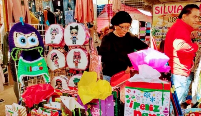 Mañana, comerciantes informales instalarán su tianguis navideño