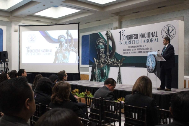 El magistrado presidente, Luis Jorge Gamboa, inauguró el 1er Congreso Nacional en Derecho Laboral organizado por el TSJ en conmemoración del segundo aniversario de la entrada en vigor del sistema de justicia laboral en Morelos. 