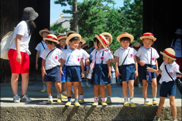Japón registra mínimo histórico en población infantil