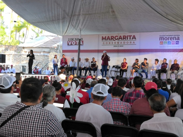 Acude Margarita González Saravia al municipio de Temixco
