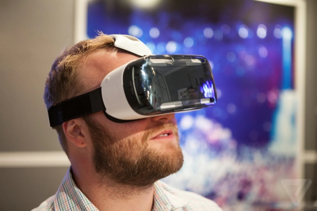 Samsung acelera desarrollo de gafas de realidad para competir con Apple