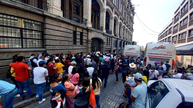 Protestan integrantes del concejo municipal indígena de Xoxocotla, en Cuernavaca