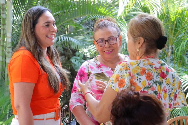 Se reúne Jessica Ortega con mujeres empresarias de INCOME