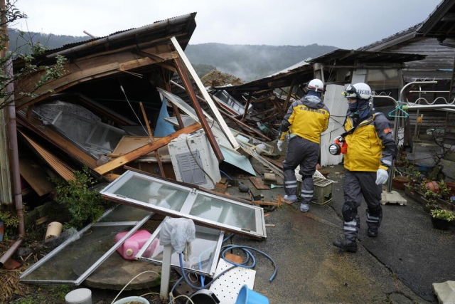 Confirman 79 desaparecidos por terremoto en Japón