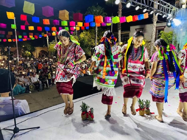 El talento de Oaxaca se ha mostrado en la Fiestas de Juárez.