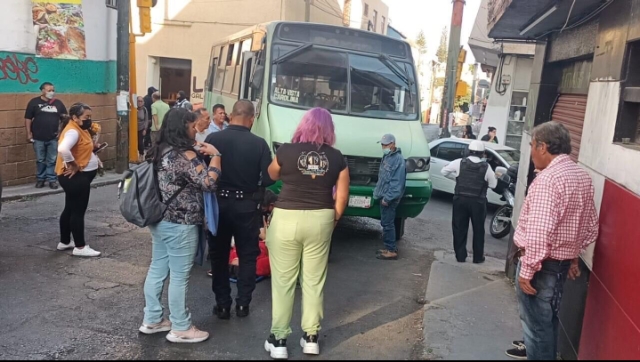 Una mujer fue atropellada por una “ruta” en Cuernavaca