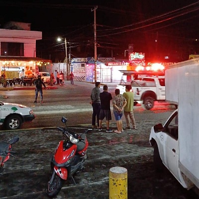 El hombre fue agredido en la avenida principal.