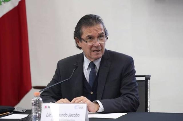 Edmundo Jacobo pedirá restitución como secretario ejecutivo del INE