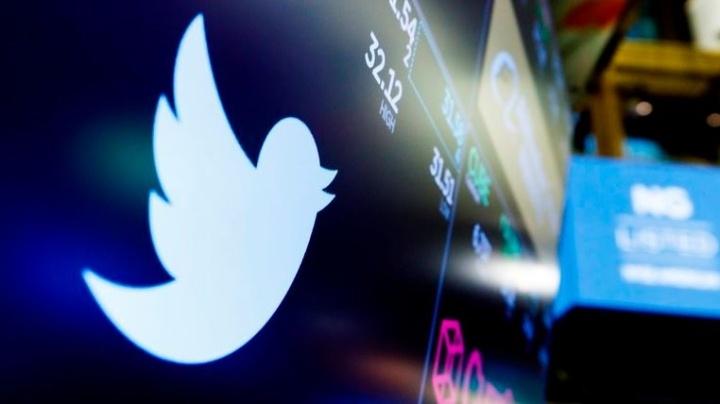 Twitter quiere insertar publicidad entre las respuestas a un tweet