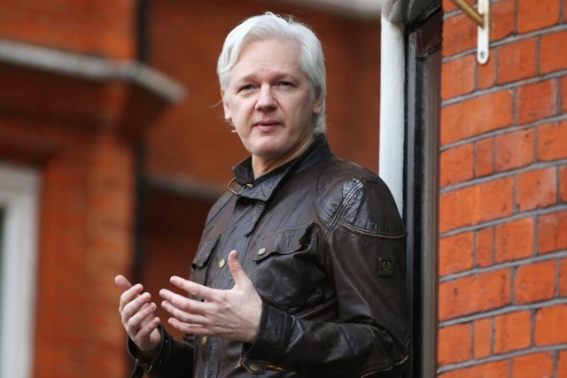 Julian Assange sale de prisión tras acuerdo con Estados Unidos