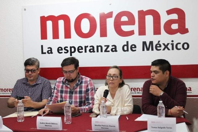 Martha Patricia García Garnica encabezó la conferencia de prensa morenista.  