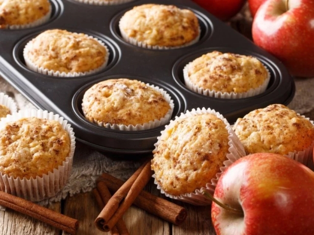 Disfruta de un delicioso postre con estos muffins de manzana