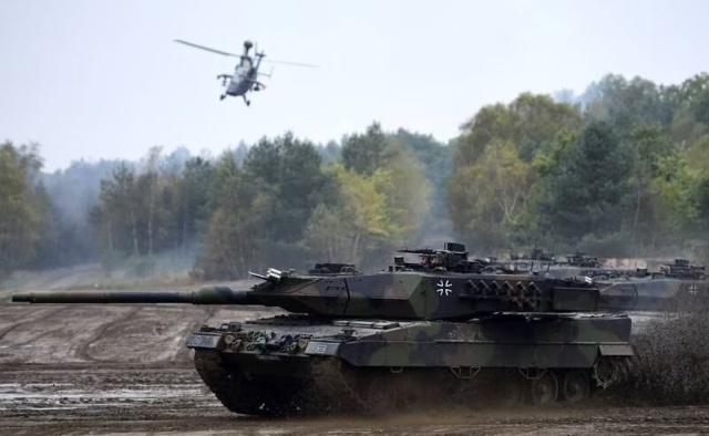 Alemania ‘vuelve’ a la guerra con ayuda a Ucrania: enviará 100 tanques Leopard