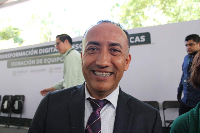 Se atienden todas las voces en el conflicto en la escuela “Rosario Castellanos”, afirmó Raúl Aguirre, director del IEBEM.