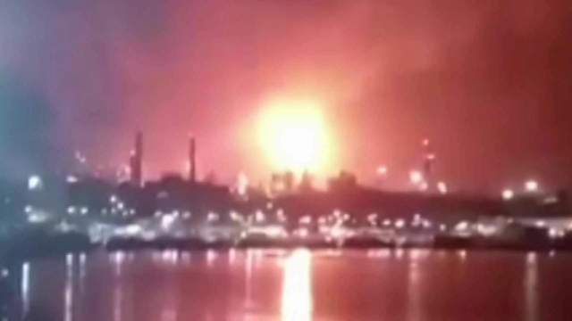 Se registra explosión en la Refinería de Minatitlán, Veracruz