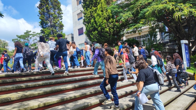 Evacuan unidades académicas en la UAEM como parte del Simulacro Nacional 2024