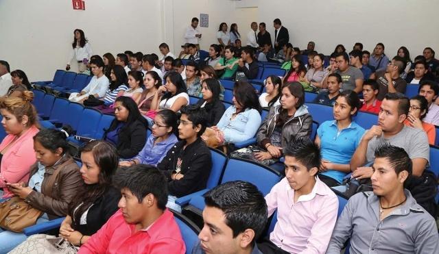 Invitan a estudiantes de UAEM a conocer legislación interna