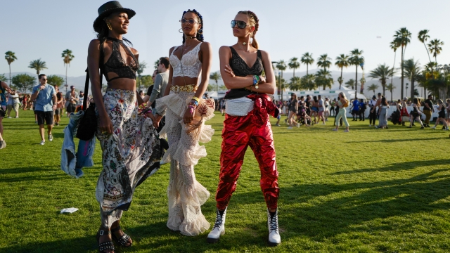 Ideas de outfits para Coachella que destacarán entre la multitud