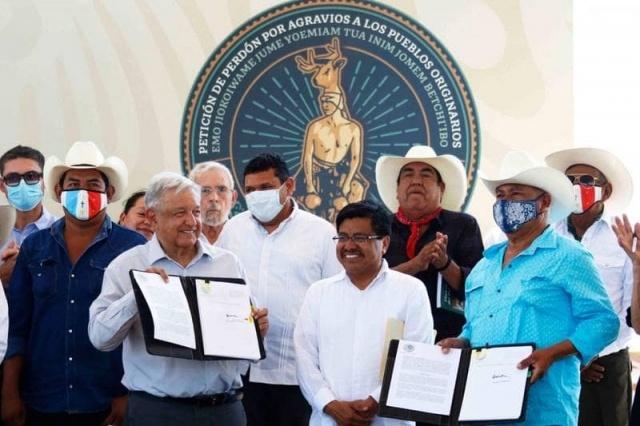 AMLO devuelve tierras al pueblo Yaqui en Sonora.