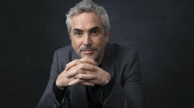 Alfonso Cuarón planea incursionar en el cine de terror con nueva película.