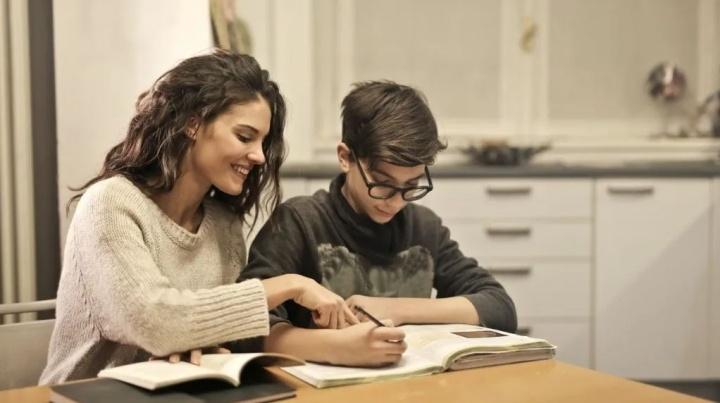 5 Tips de psicólogos para cuando los niños no quieren hacer tarea