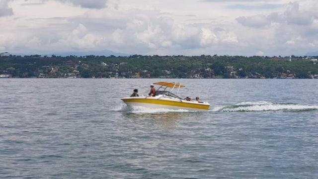 La actividad turística en el lago de Tequesquitengo ha aumentado en los recientes fines de semana.