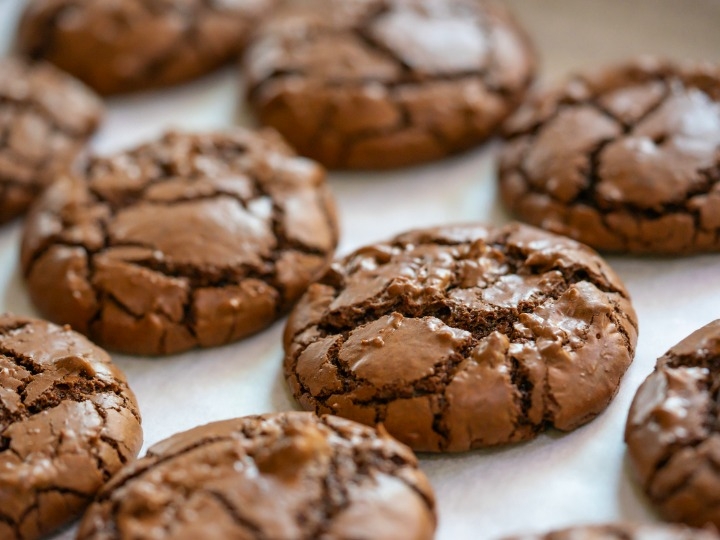 Prepara así unas ricas galletas brownie, crujientes por fuera y muy suaves por dentro