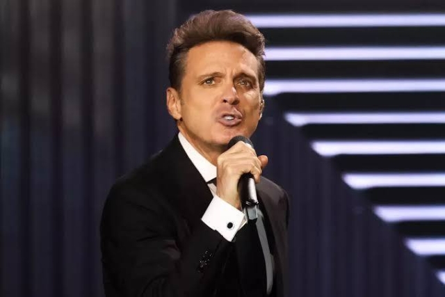 Luis Miguel prioriza su salud y pospone conciertos de octubre