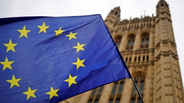 UE dice que no se dejará ‘intimidar’ por amenaza nuclear de Putin