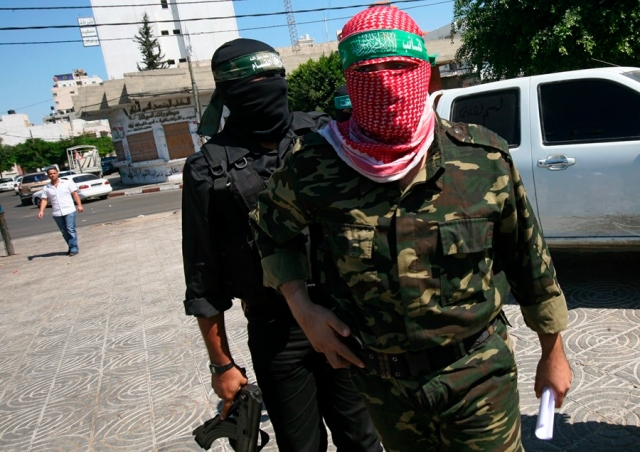 Hamás libera a dos rehenes estadunidenses