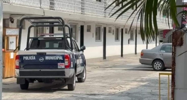 Al sitio llegaron paramédicos, pero el hombre ya había perdido la vida.