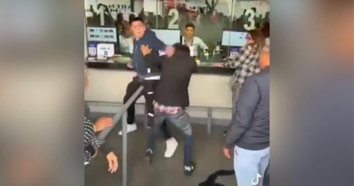 Fans se pelean por boletos de Luis Miguel en taquilla de Arena CDMX