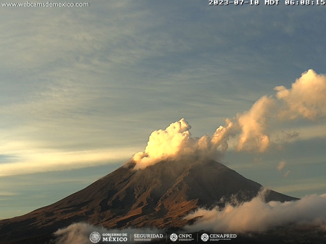 Registran 50 exhalaciones del volcán Popocatépetl; se mantiene semáforo amarillo fase 2