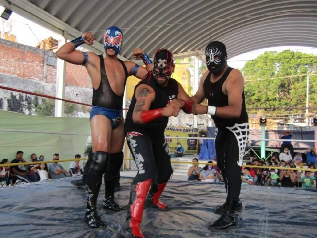 En lucha relevos australianos, Lobo Xtream, Araña Jr. y Masson Jr. van a medirse a Sexy Flama, Perro Salvaje y Vampiro Morelense.
