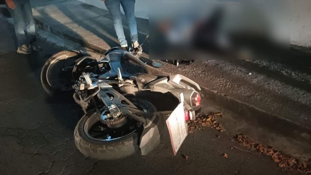 La víctima se opuso al robo de su motocicleta.