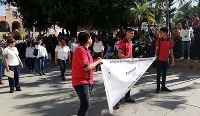 Adelantarán desfile del 20 de noviembre en Miacatlán