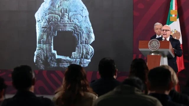 México recupera de NY ‘el monstruo de la tierra’, la pieza Olmeca más buscada