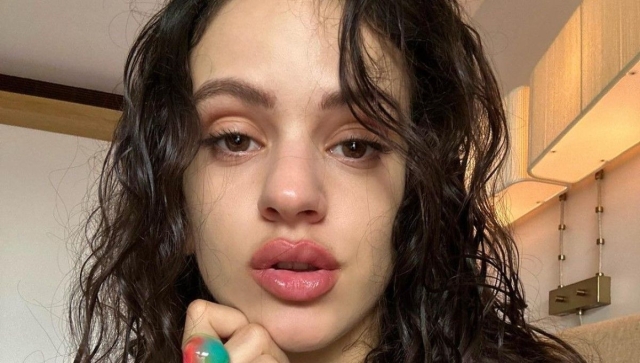 El secreto de Rosalía para tener labios irresistibles: Un tutorial detallado