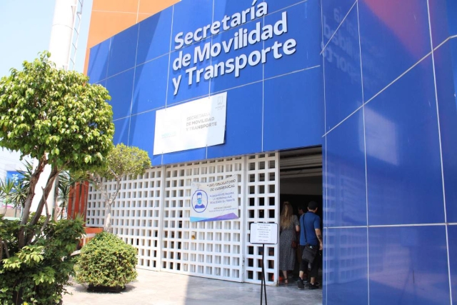 La Secretaría de Movilidad y Transporte sólo realiza la expedición de licencias para conducir.  