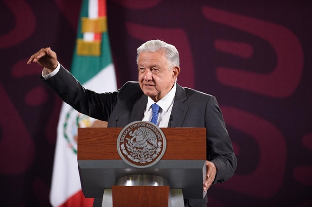 AMLO celebra aprobación de reforma que transfiere Guardia Nacional a la Sedena