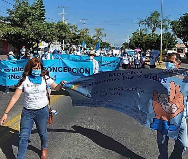 La marcha se realizó por las principales avenidas de Cuautla. 