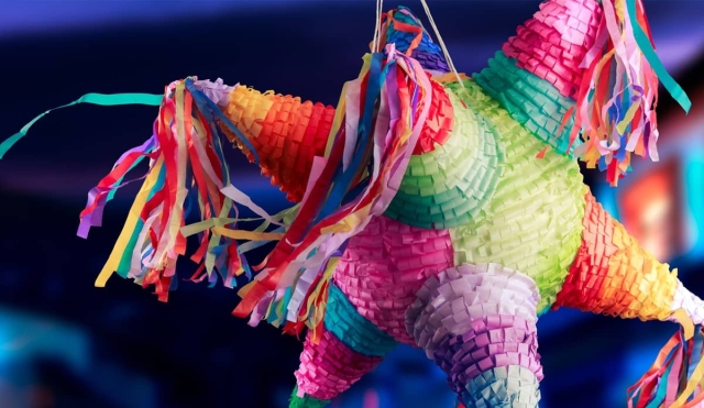 Se mantiene venta de piñatas para las posadas