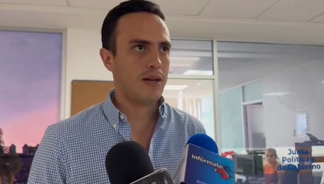 Diputado Daniel Martínez Terrazas