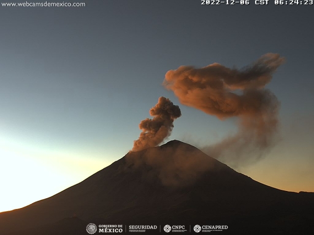 Registra Popocatépetl 217 exhalaciones en las últimas 24 horas