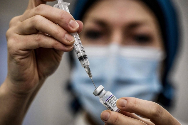 España aplicará cuarta dosis de vacuna COVID-19 a toda la población