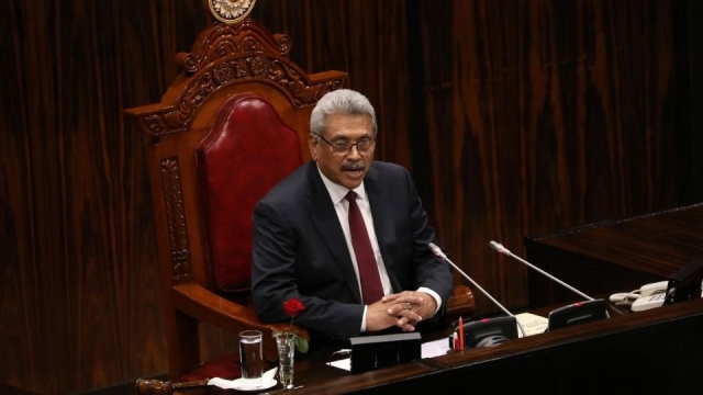 Presidente de Sri Lanka huye a Maldivas en busca de refugio, luego de renunciar a la presidencia