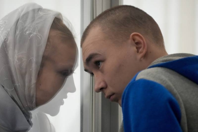 Cadena perpetua para el primer soldado ruso juzgado en Ucrania