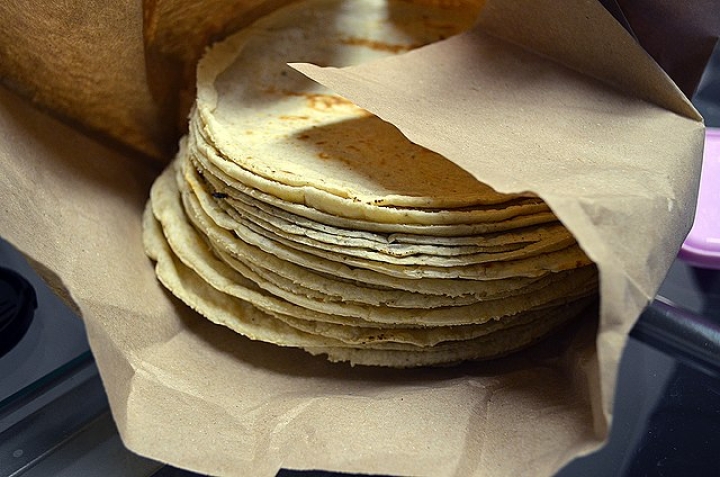 Estos son los precios del kilo de la tortilla durante diciembre en México
