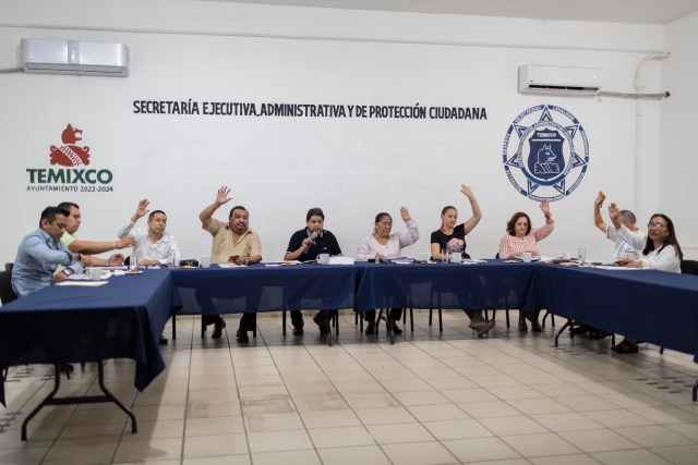 Regidores de Temixco presentan informes trimestrales en sesión de cabildo